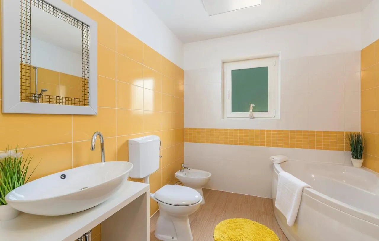 Villa Karmen Zikovici Croatia
